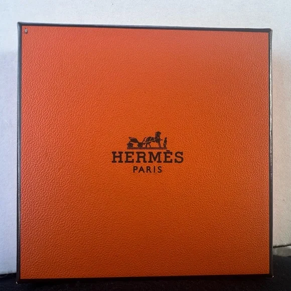 Hermès Petit H Rocking Horse Print Silk brooch. Free COA! - Picture 3 of 10